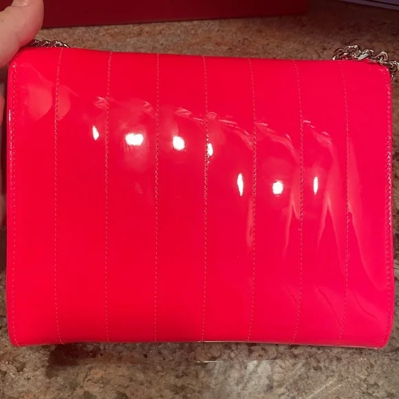 ❤️TRADED❤️YSL Saint Laurent HOT PINK patent LIKE NEW silver logo Vicky crossbody - Picture 3 of 15